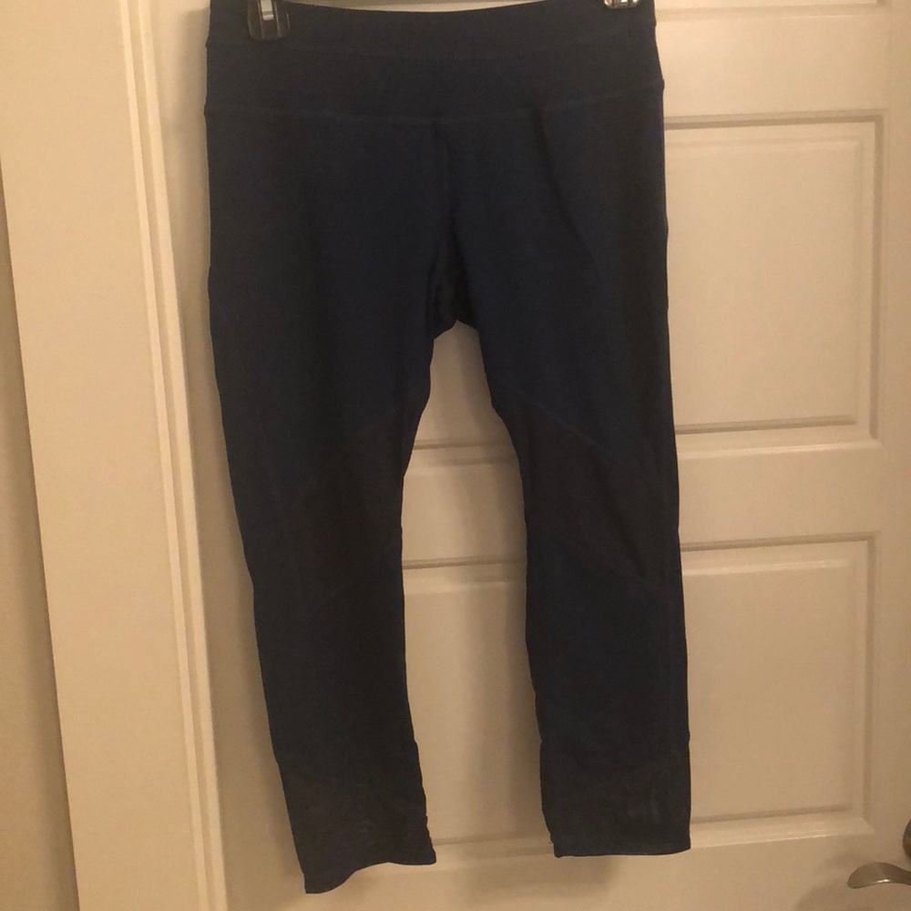 Athletic Capri Leggings